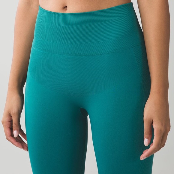 Lululemon Zone In Tight Forage Teal Green Size 4 Leggings - Picture 3 of 8